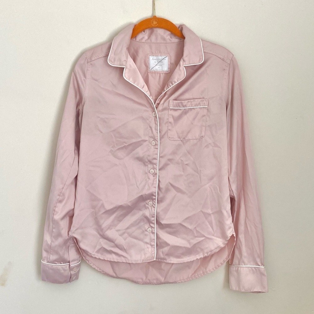 *FINAL PRICE* Abercrombie & Fitch Pink Collared Top // Size XS